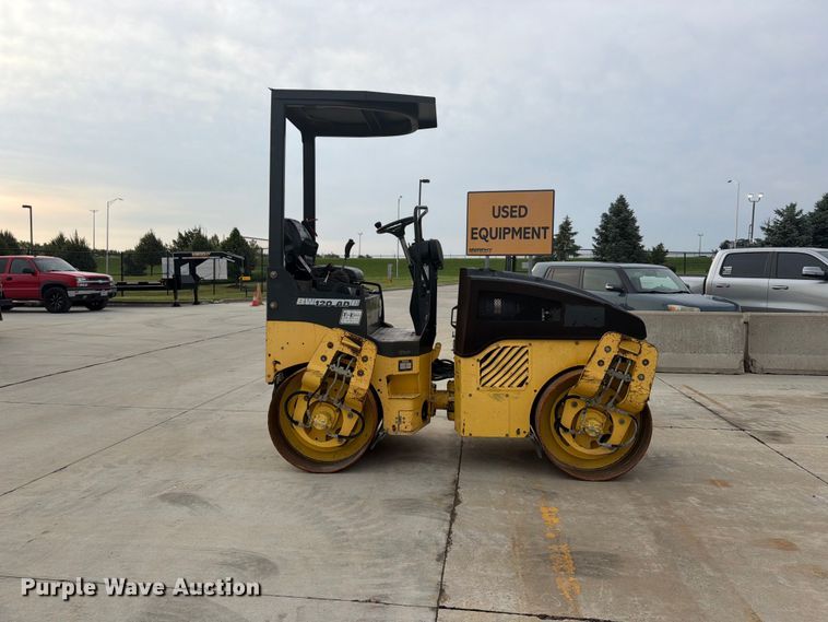 2007 Bomag BW120 AD-4 Double Drum Vibratory Roller - photo 4