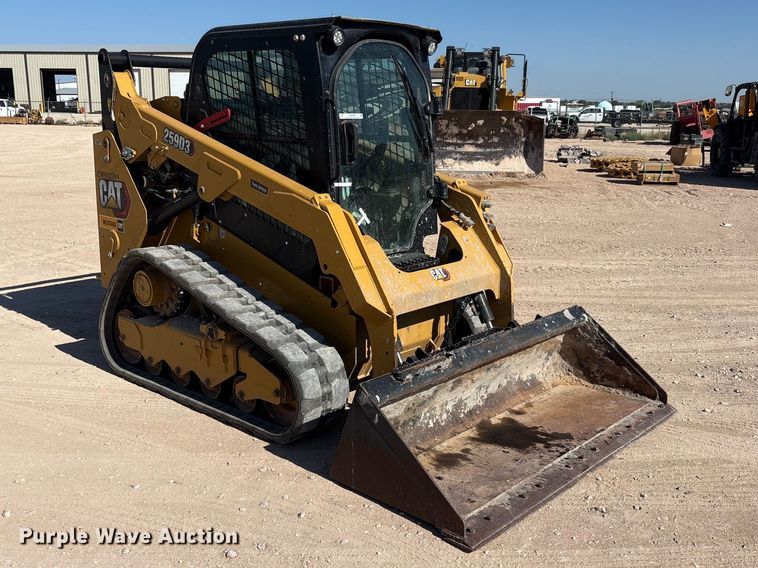 2024 Caterpillar 259D3 Tracked Skid Steer Loader - photo 3