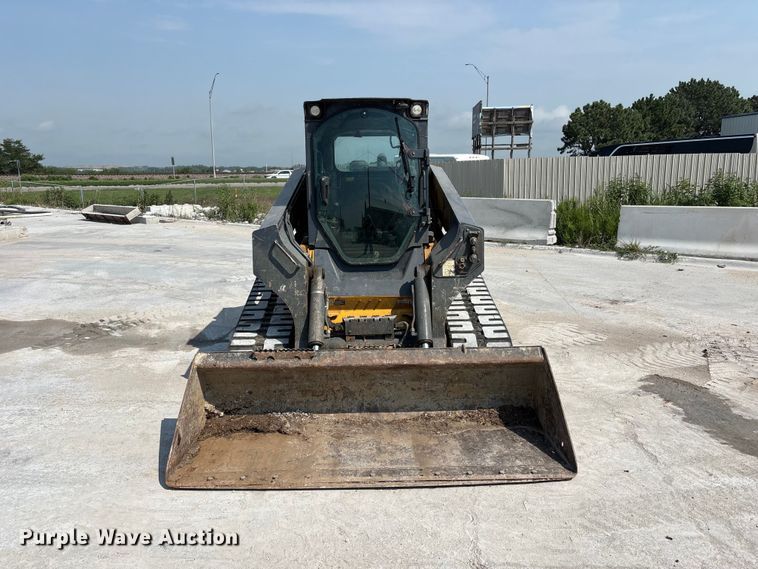 2019 John Deere 333G Tracked Skid Steer Loader - photo 2