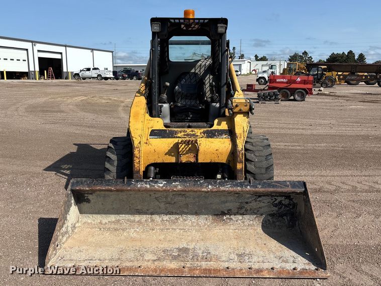 2004 Caterpillar 268B Skid Steer Loader - photo 2