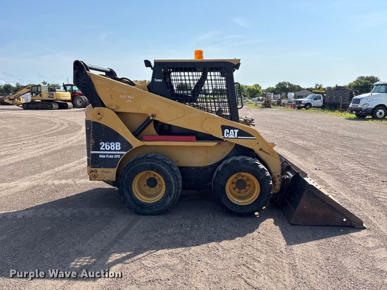 2004 Caterpillar 268B Skid Steer Loader - photo 4