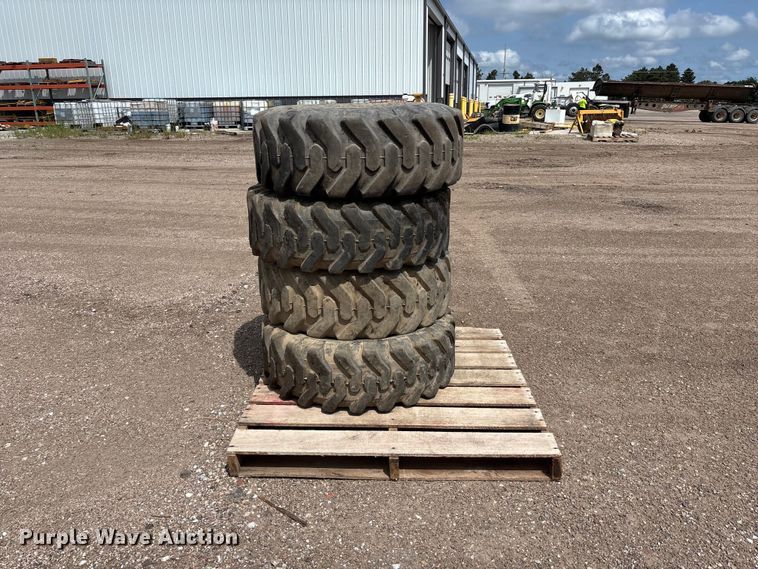 (4) 12.5/80-18 Tires - photo 2