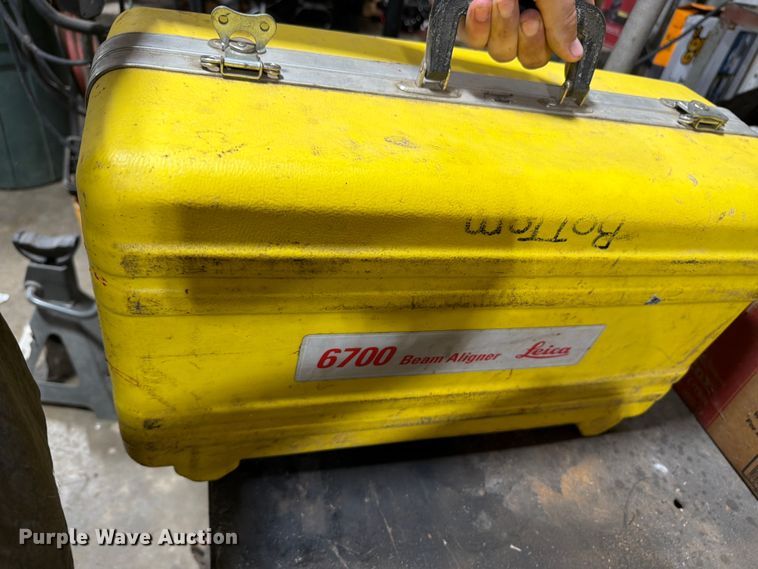 Leica 6700 Sewer Beam Aligner - photo 3