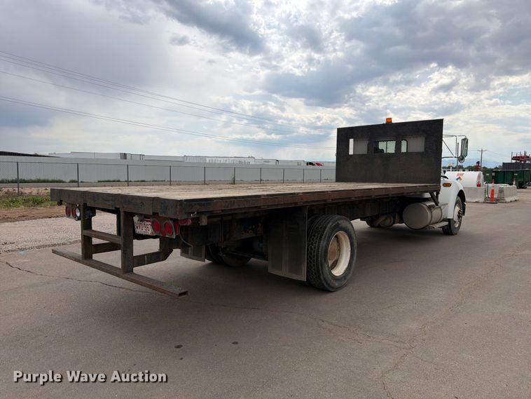 2006 Kenworth T300 Flatbed Truck - photo 5