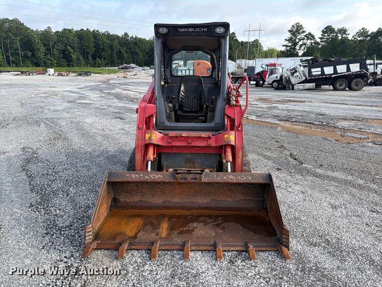 2023 Takeuchi TL8R-2 Tracked Skid Steer Loader - photo 2