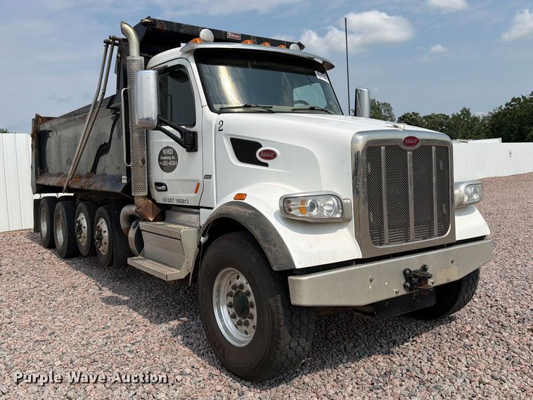 2018 Peterbilt 567 Dump Truck - photo 3