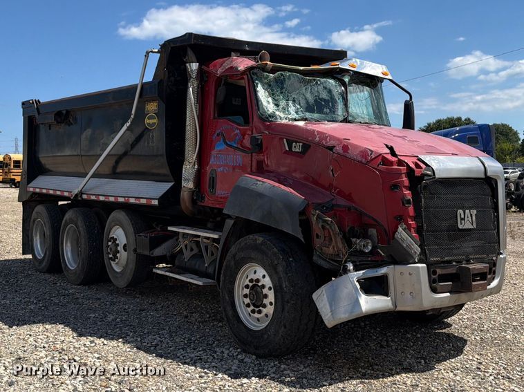 2012 Caterpillar CT660S Dump Truck - photo 3