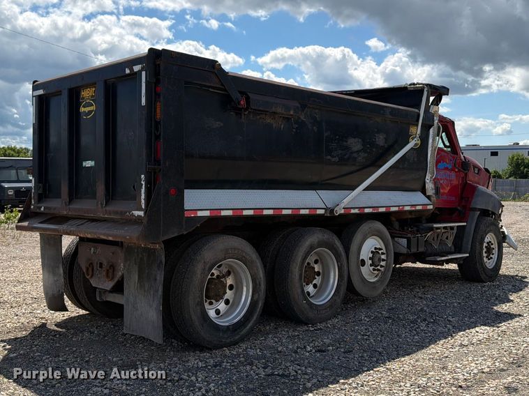 2012 Caterpillar CT660S Dump Truck - photo 5