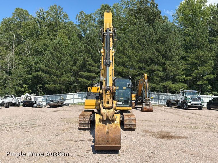 2019 Caterpillar 320 Excavator - photo 2