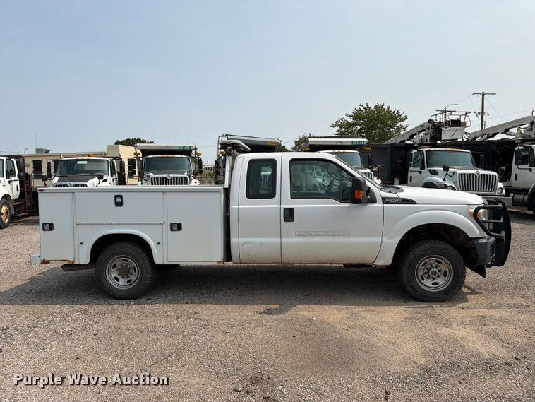 2014 Ford F250 Super Duty Ext. Cab Utility Bed Pickup Truck - photo 4