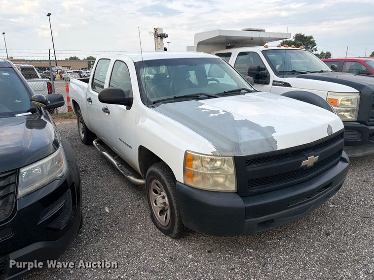 2011 Chevrolet Silverado 1500 Crew Cab Pickup Truck - photo 3