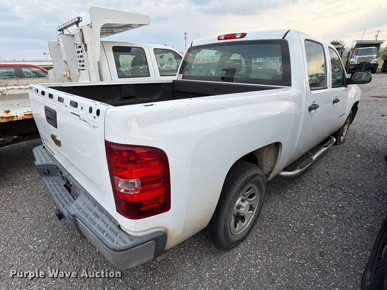 2011 Chevrolet Silverado 1500 Crew Cab Pickup Truck - photo 4