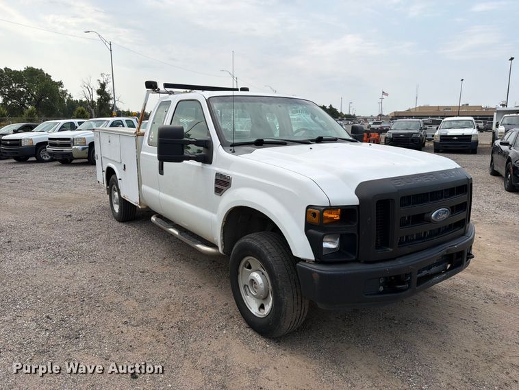 2008 Ford F250 Super Duty Ext. Cab Utility Bed Pickup Truck - photo 3
