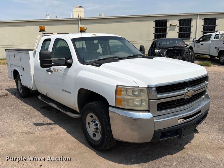 2010 Chevrolet Silverado 2500HD Ext. Cab Utility Bed Pickup Truck - photo 3