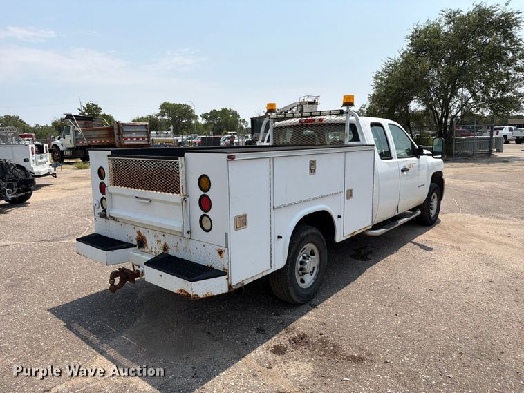 2010 Chevrolet Silverado 2500HD Ext. Cab Utility Bed Pickup Truck - photo 5