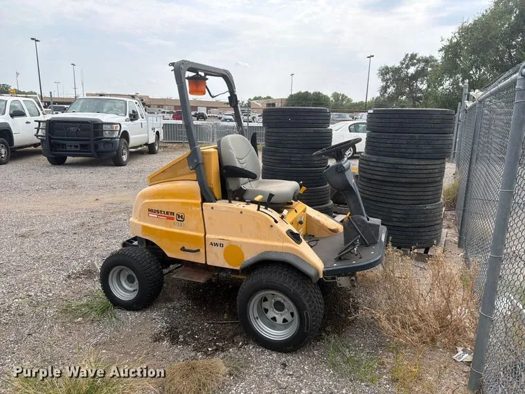 2015 Hustler 3700 Lawn Mower
