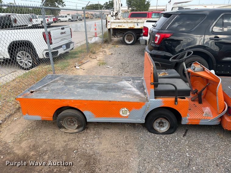 Taylor-Dunn 1248 B Golf Cart - photo 4