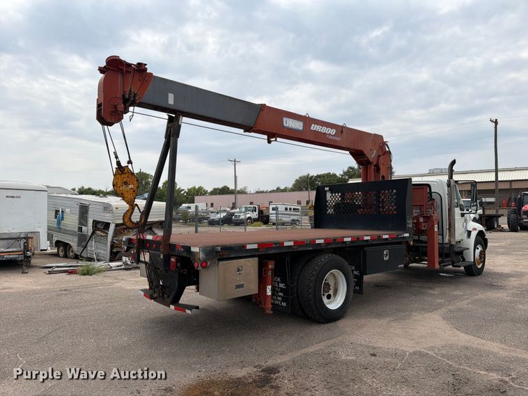 2006 International 4300 Crane Truck - photo 5