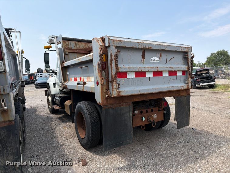 2008 International WorkStar 7400 Dump Truck - photo 5
