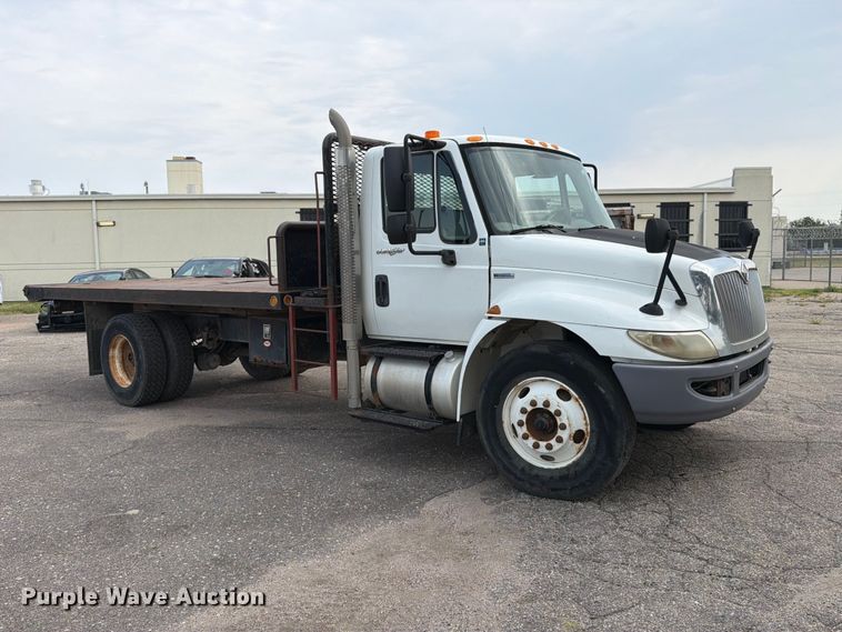 2009 International 4300 Dump Flatbed Truck - photo 3