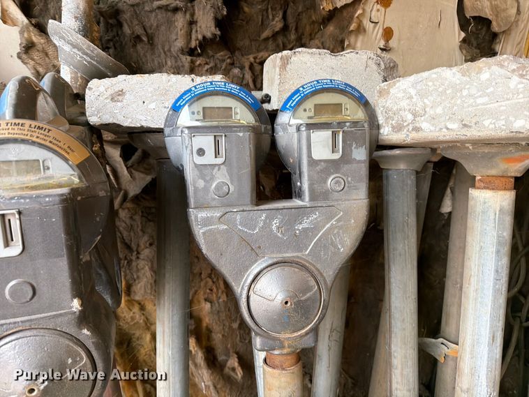 (23) Parking Meters - photo 4