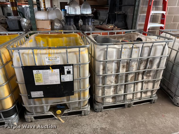 (7) Totes Of Parking Meter Components - photo 3