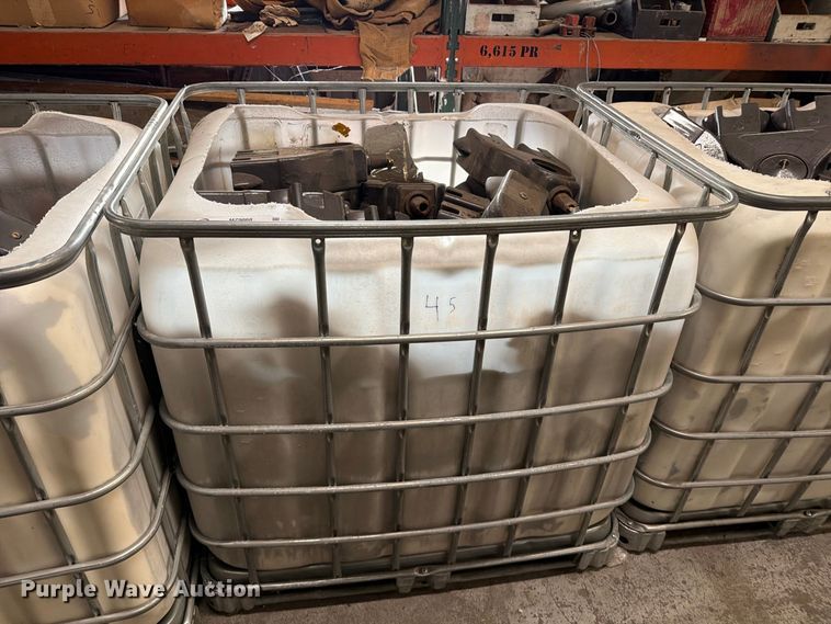 (7) Totes Of Parking Meter Components - photo 4