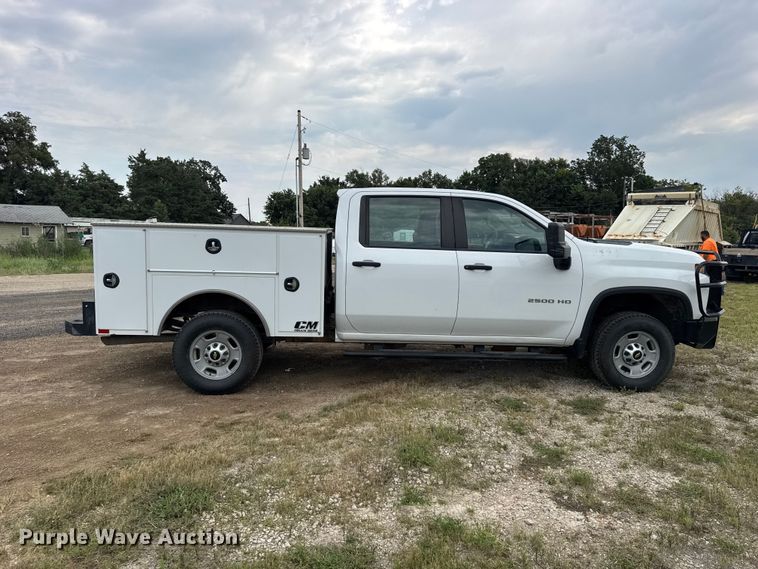 2021 Chevrolet Silverado 2500HD Crew Cab Utility Bed Pickup Truck - photo 4