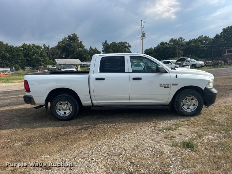 2019 RAM 1500 Crew Cab Pickup Truck - photo 4