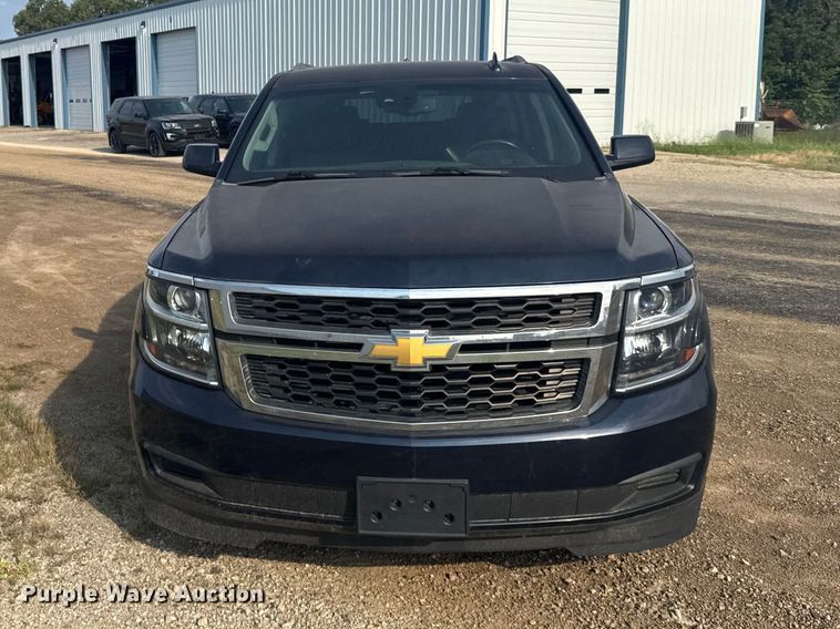 2017 Chevrolet Tahoe LT SUV - photo 2