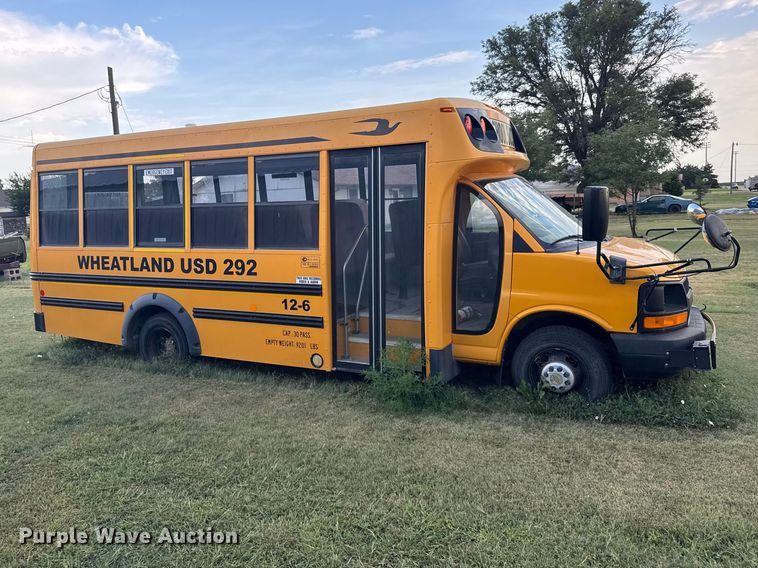 2012 Chevrolet Express G4500 School Bus - photo 4