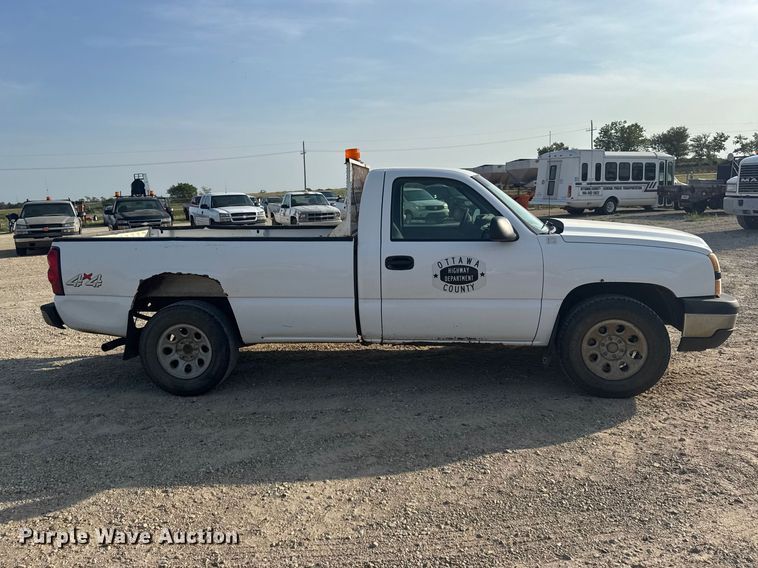 2006 Chevrolet Silverado 1500 Pickup Truck - photo 4