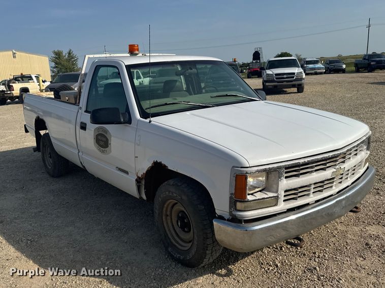 1997 Chevrolet C1500 Pickup Truck - photo 3
