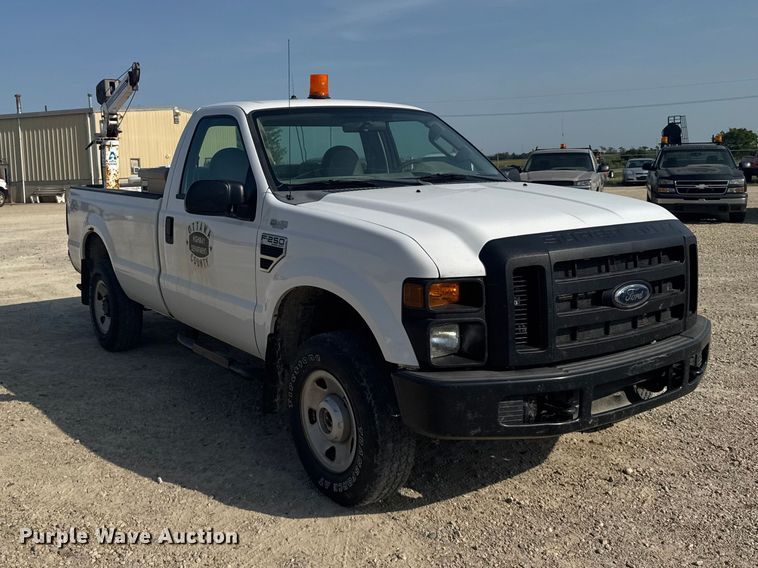 2008 Ford F250 Super Duty Pickup Truck - photo 3