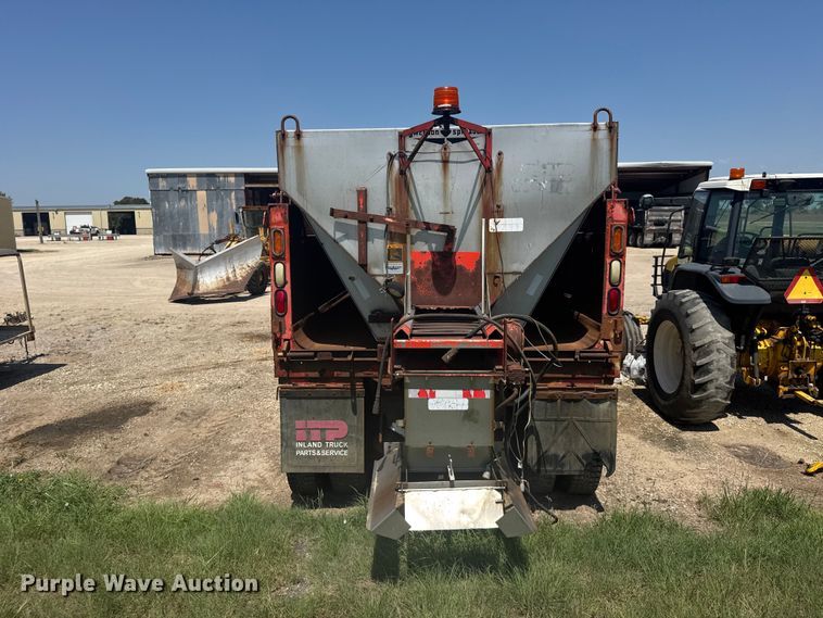 1997 International F4900 Dump Truck - photo 5
