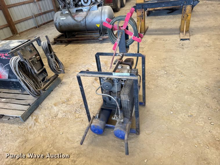 Air Compressor - photo 2