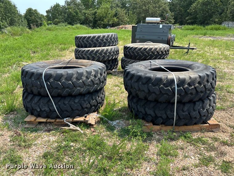 (4) Bridgestone V-Steel Tires - photo 4