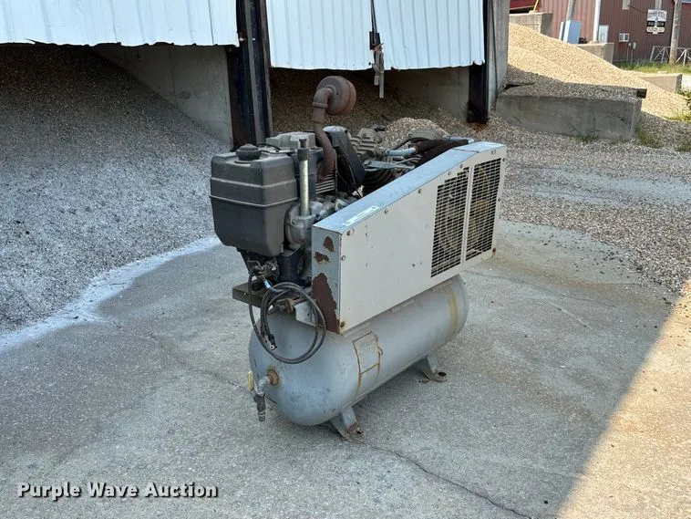 1996 Ingersoll Rand T30 Air Compressor