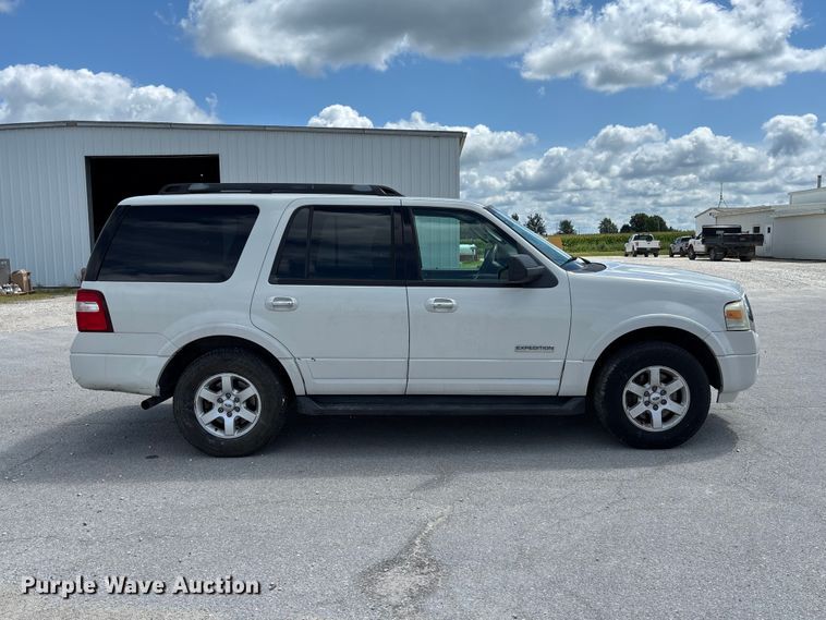 2008 Ford Expedition XLT SUV - photo 4