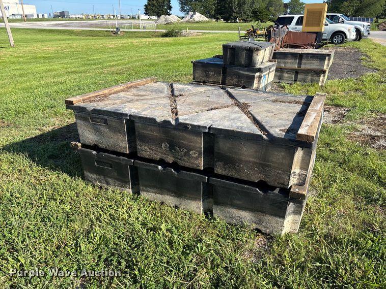 (2) Boat Dock Floats - photo 4