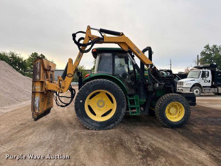 2017 John Deere 6105E MFWD Tractor - photo 4