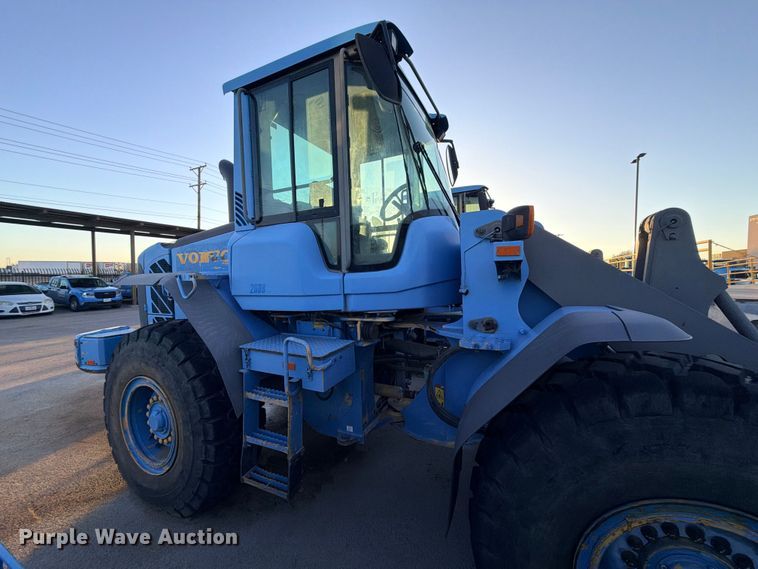 2008 Volvo L70F Wheel Loader - photo 5