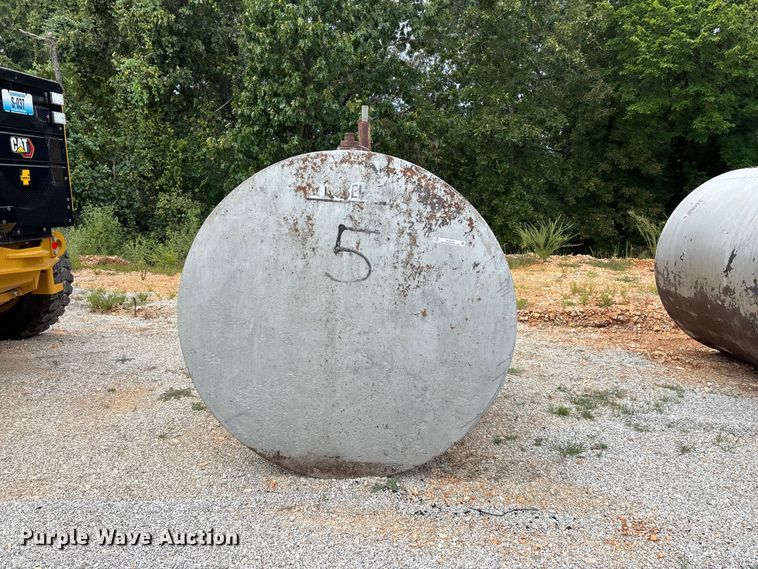 Tank - photo 2