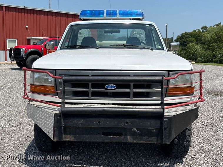 1997 Ford F250 Utility Bed Pickup Truck - photo 2