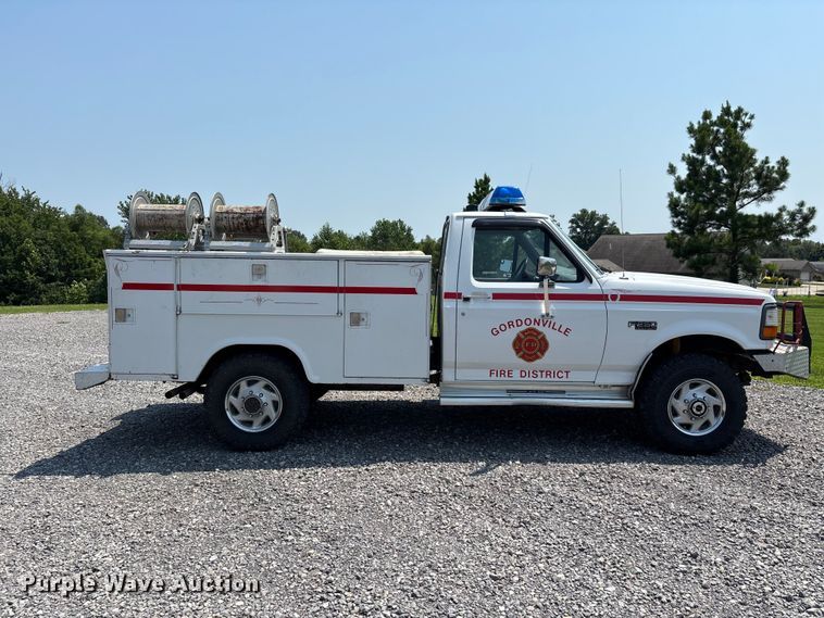 1997 Ford F250 Utility Bed Pickup Truck - photo 4