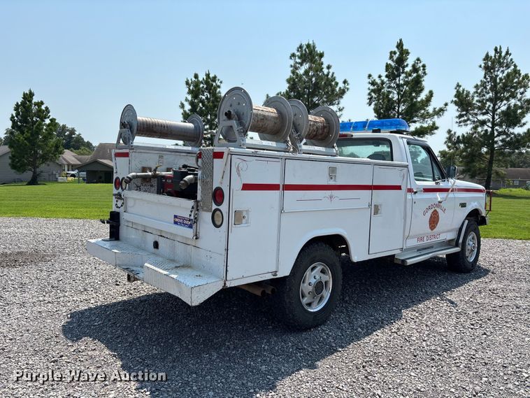 1997 Ford F250 Utility Bed Pickup Truck - photo 5