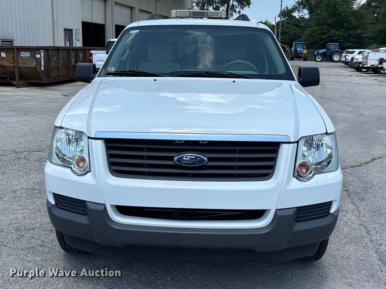 2006 Ford Explorer SUV - photo 2