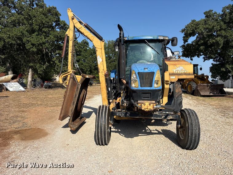 2003 New Holland TS115A Tractor - photo 2