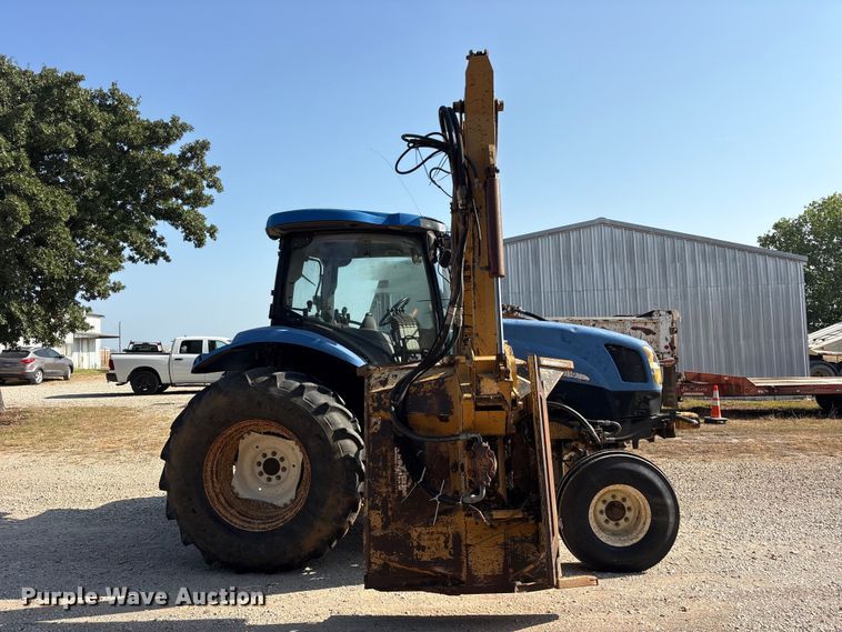 2003 New Holland TS115A Tractor - photo 4