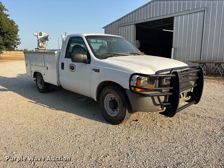 1999 Ford F250 Super Duty Utility Bed Pickup Truck - photo 3